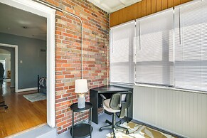 10 Mi to Downtown St Louis: Convenient Apartment!