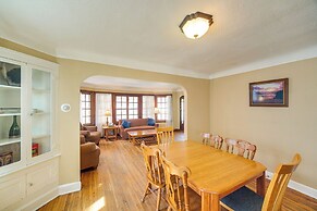 Home 2 Mi to Lakewood Park & Solstice Steps!