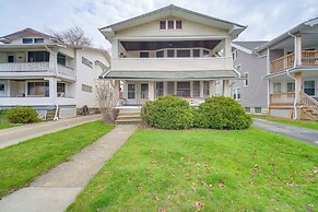 Home 2 Mi to Lakewood Park & Solstice Steps!