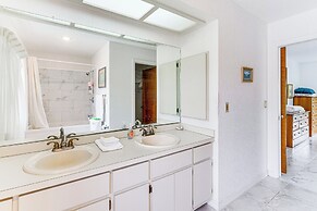 < 2 Mi to Peace River: Home w/ Spacious Yard!