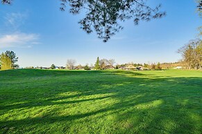 Eagle Point Golf Retreat w/ Patio + Grill!