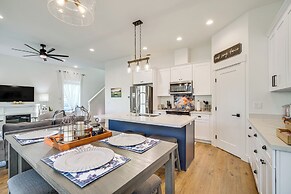 Eagle Point Golf Retreat w/ Patio + Grill!