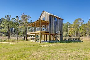 Riverfront Haven: Converted Barn w/ Deck in Aurora