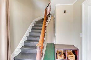 1 Block to Dtwn Seneca Falls: Apartment w/ Yard!