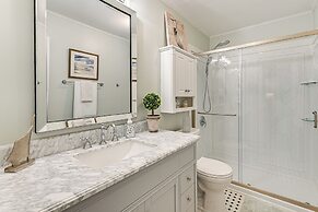 Waterfront Lake Norman Retreat w/ Pool Access!