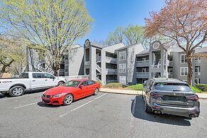 Waterfront Lake Norman Retreat w/ Pool Access!