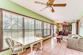 Lakefront Apt w/ Canoes in Inverness!