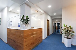 Hotel Flames