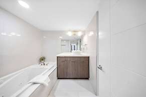 Majestic Overlooking the Bay