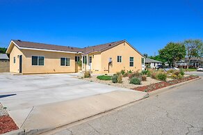 Stylish New Home Bright Modern Fully Stocked