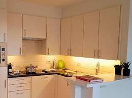 Huswell - Sunny Terrace With Harbour View - 5-min