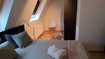 Huswell - Sunny Terrace With Harbour View - 5-min