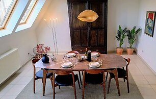 Huswell - Sunny Terrace With Harbour View - 5-min