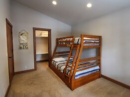 Hch0946 - Angora Retreat 4 Bedroom Home