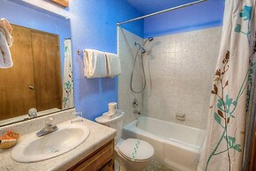 Cyh1281- Tahoe Acres 5 Bedroom Home