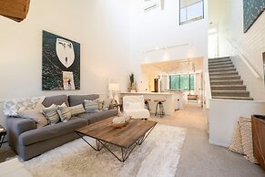 Park Avenue 299-1790 2 Bedroom Condo