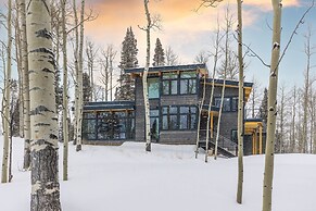 Saddle Horn Lane 4 Bedroom Home