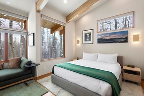 Saddle Horn Lane 4 Bedroom Home