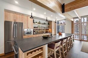 Saddle Horn Lane 4 Bedroom Home