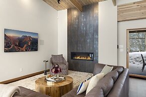 Saddle Horn Lane 4 Bedroom Home