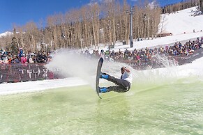 Saddle Horn Lane 4 Bedroom Home