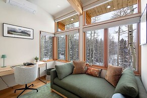 Saddle Horn Lane 4 Bedroom Home