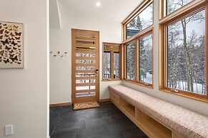 Saddle Horn Lane 4 Bedroom Home