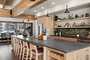 Saddle Horn Lane 4 Bedroom Home