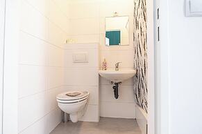 8 Studios with Terrace in Margareten