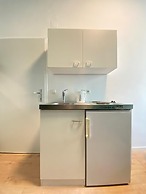 8 Studios with Terrace in Margareten