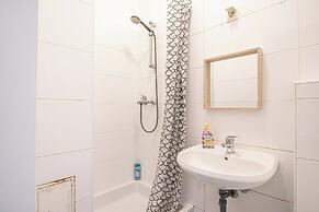 8 Studios with Terrace in Margareten