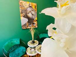 8 Studios with Terrace in Margareten