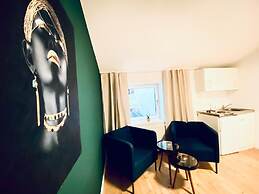 8 Studios with Terrace in Margareten