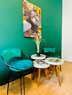 8 Studios with Terrace in Margareten