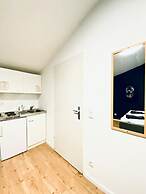 8 Studios with Terrace in Margareten