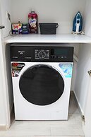 Athenian Petralona Suite