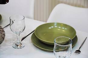 Athenian Petralona Suite