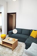 Athenian Petralona Suite