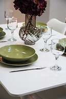 Athenian Petralona Suite