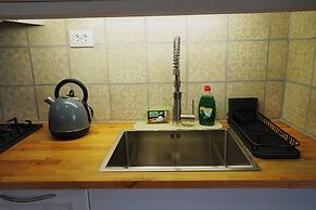 Athenian Petralona Suite