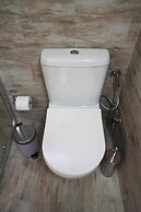 Athenian Petralona Suite