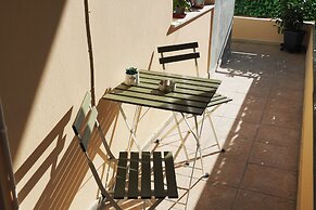 Athenian Petralona Suite