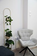 Athenian Petralona Suite