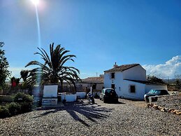 Casitas-7guests-pool-patio-bbq-parking-fireplace