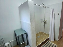 Casitas-7guests-pool-patio-bbq-parking-fireplace