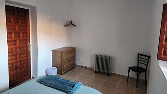 Casitas-7guests-pool-patio-bbq-parking-fireplace