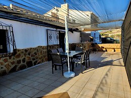 Casitas-7guests-pool-patio-bbq-parking-fireplace