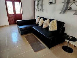 Casitas-7guests-pool-patio-bbq-parking-fireplace