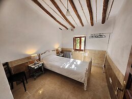 Casitas-7guests-pool-patio-bbq-parking-fireplace