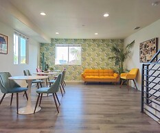 Forty First Place - Boutique Hostel